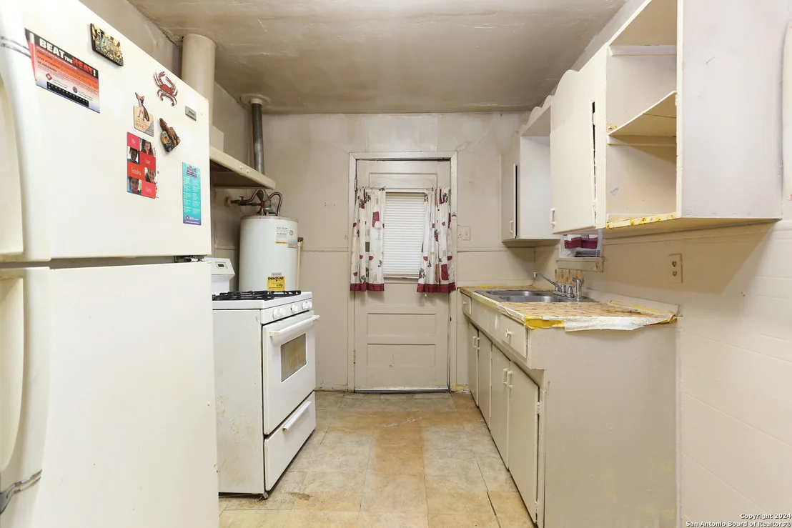 Photo of 1238 PASO HONDO