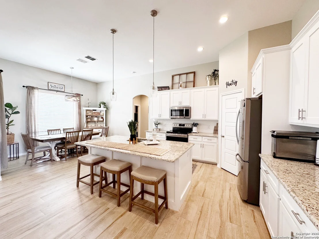 Photo of 1683 Vista View