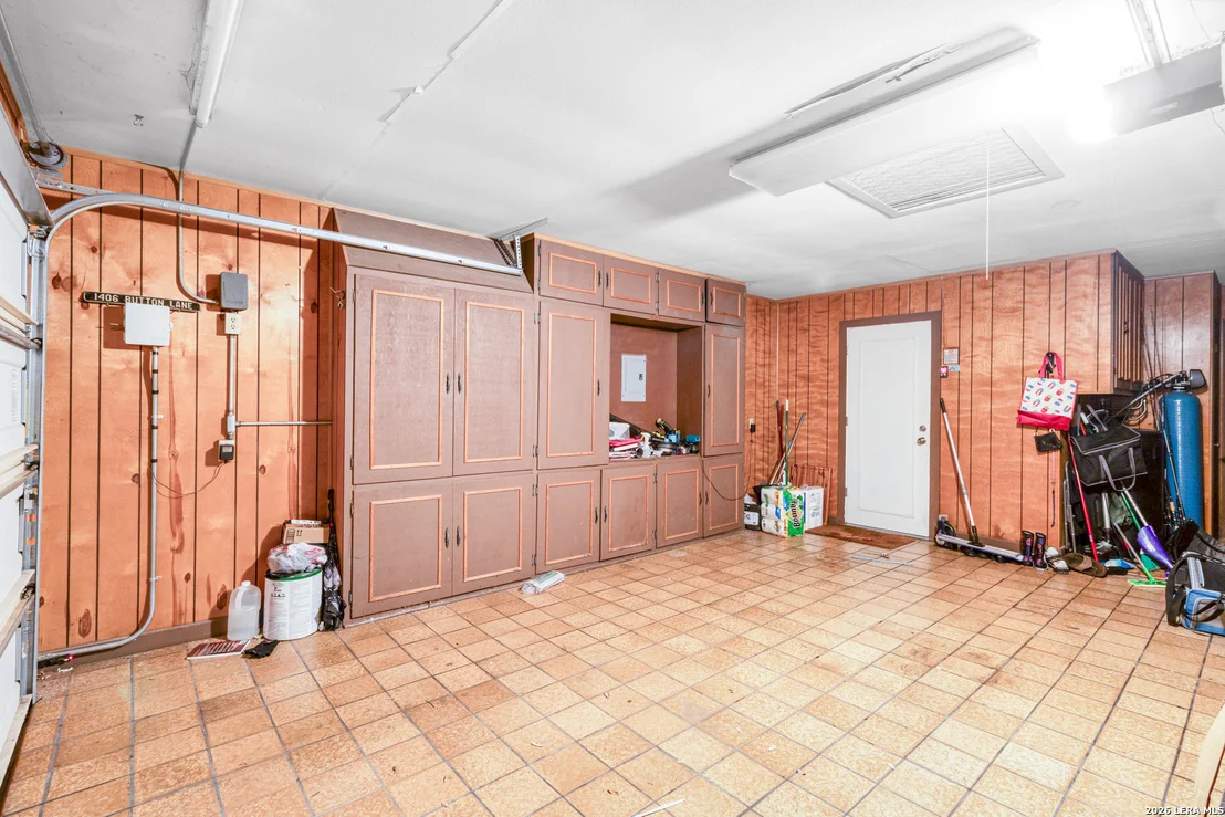 Photo of 1406 BUTTON LN
