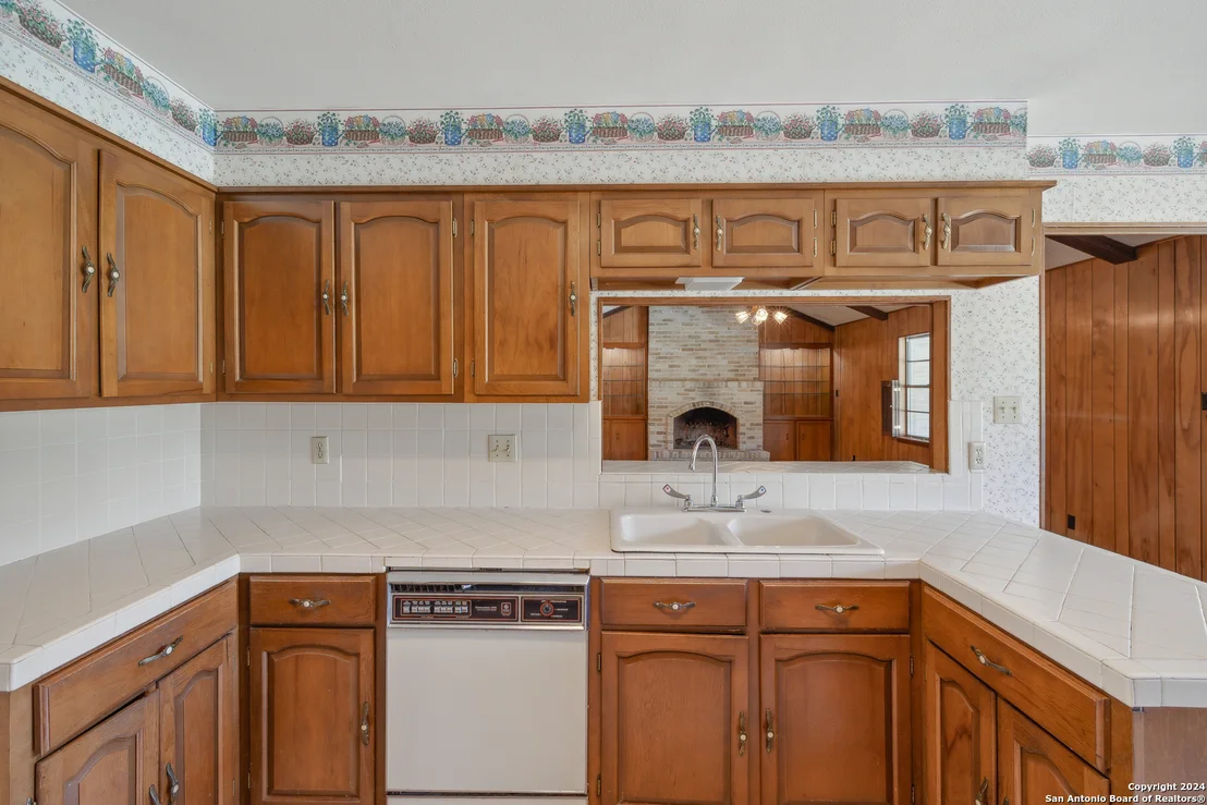 Photo of 449 GOLFCREST