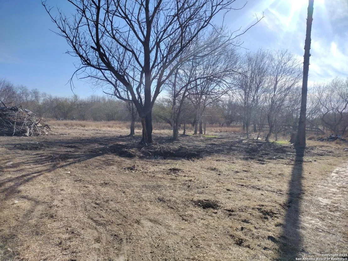 Photo of 14150 LUCKEY RD