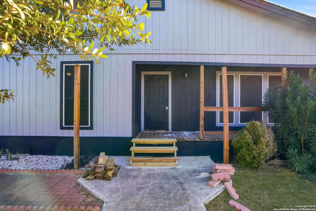 Photo of 1037 county road 7711