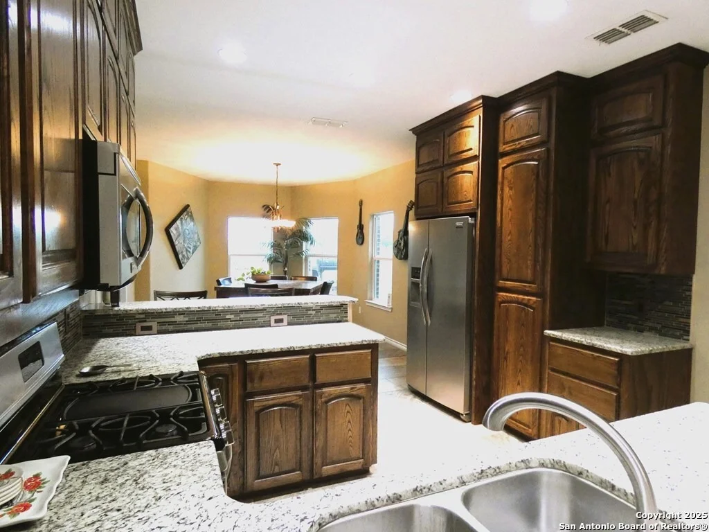 Photo of 283 Live Oak Rd