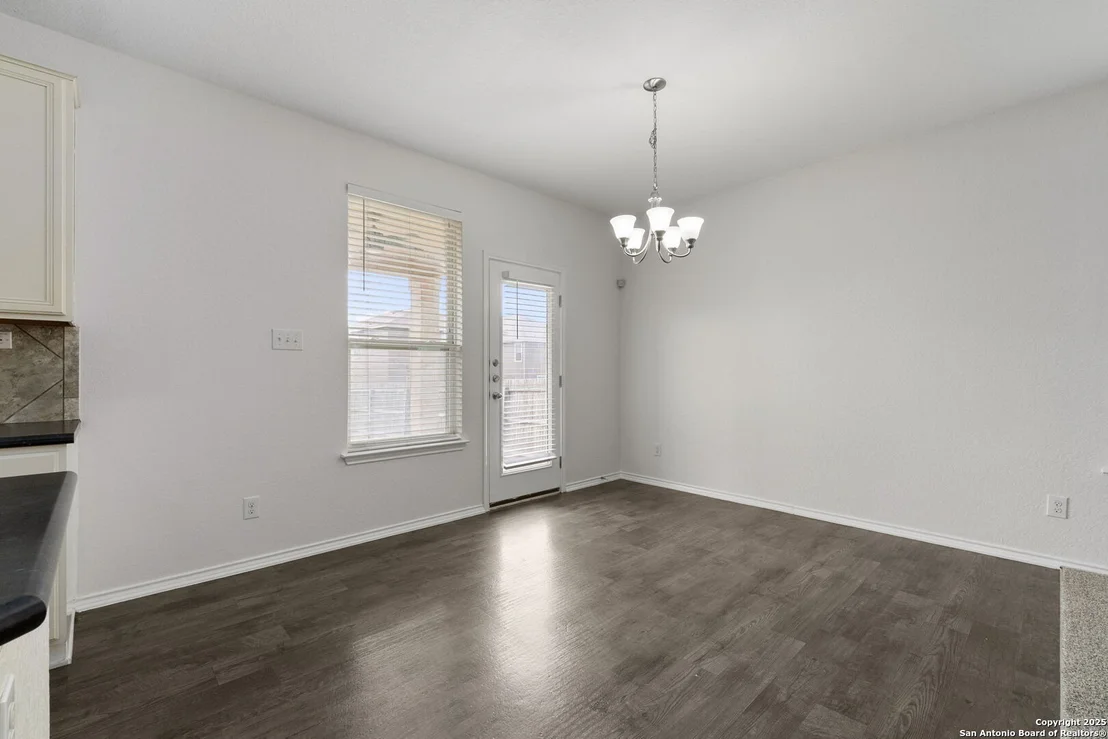 Photo of 3917 Legend Pond