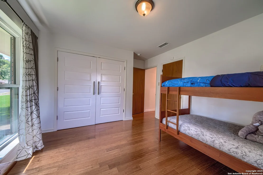 Photo of 5307 Ben Hur