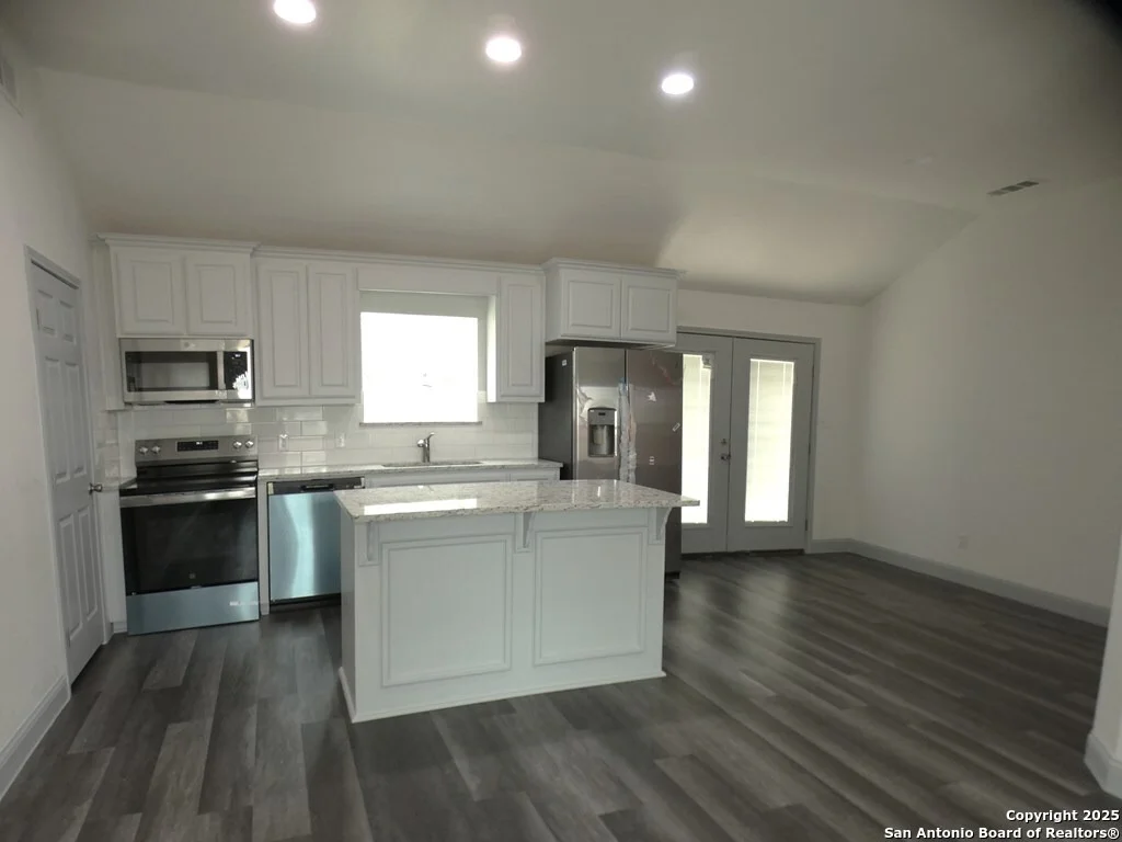 Photo of 506 Hillside Drive