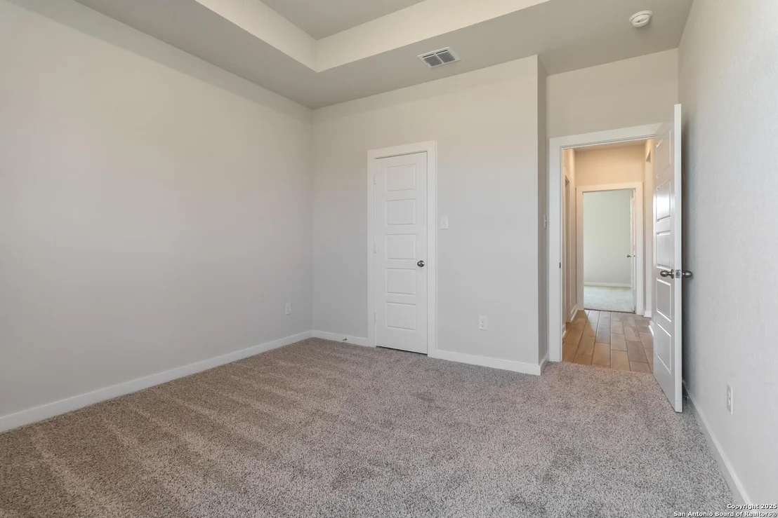 Photo of 1587 Vista View Drive