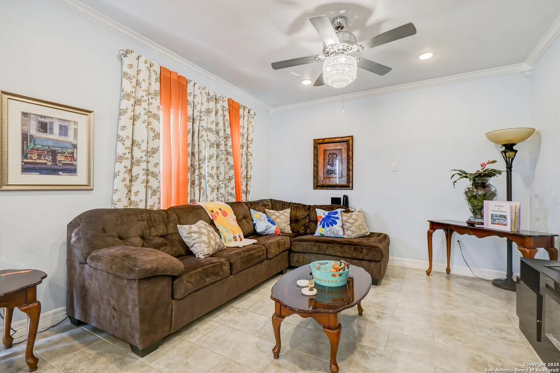Photo of 1503 Edison Dr