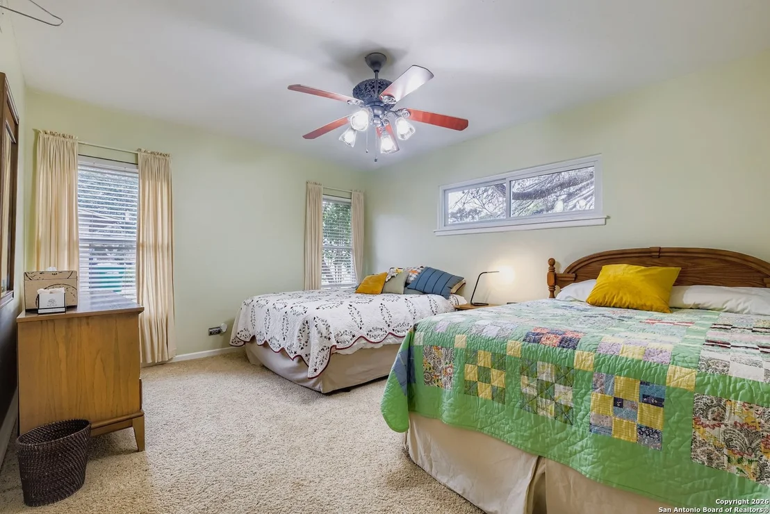 Photo of 615 CAVE LN