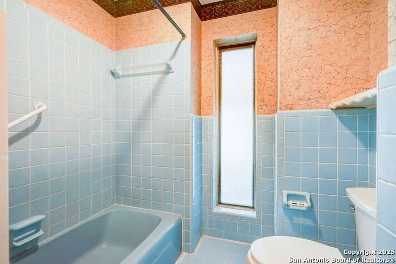 Photo of 501 Balfour