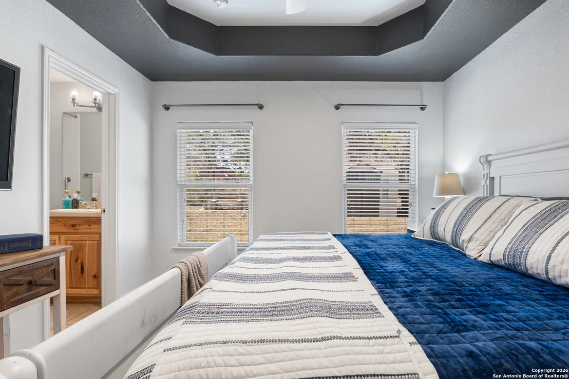 Photo of 1376 Hedgestone
