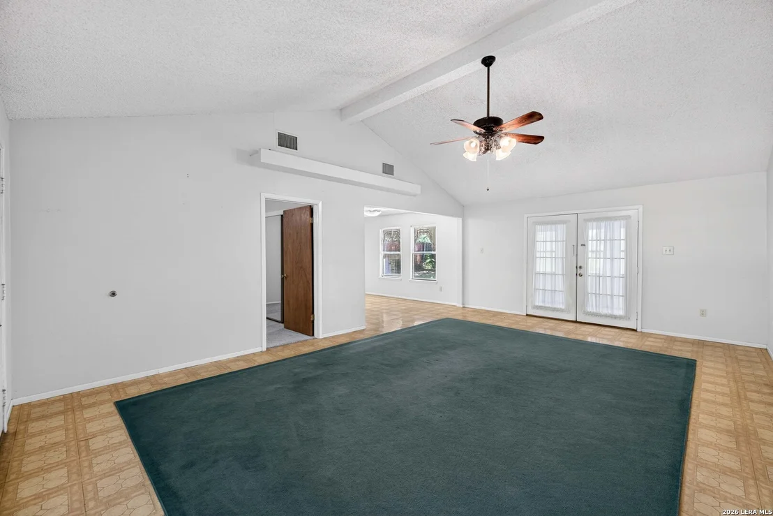 Photo of 555 Dawnview