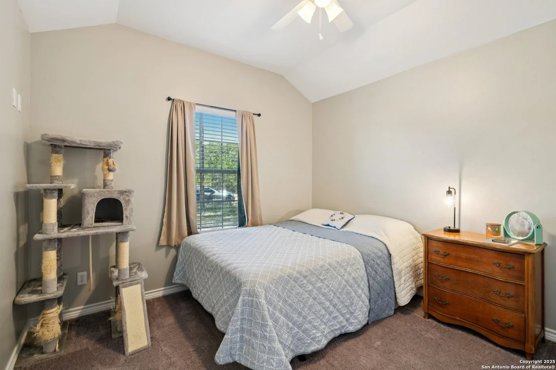 Photo of 636 Skyline Dr