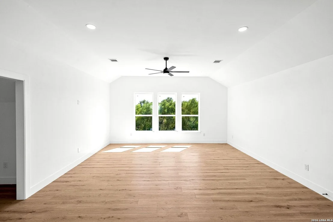 Photo of 7166 Newman Blvd