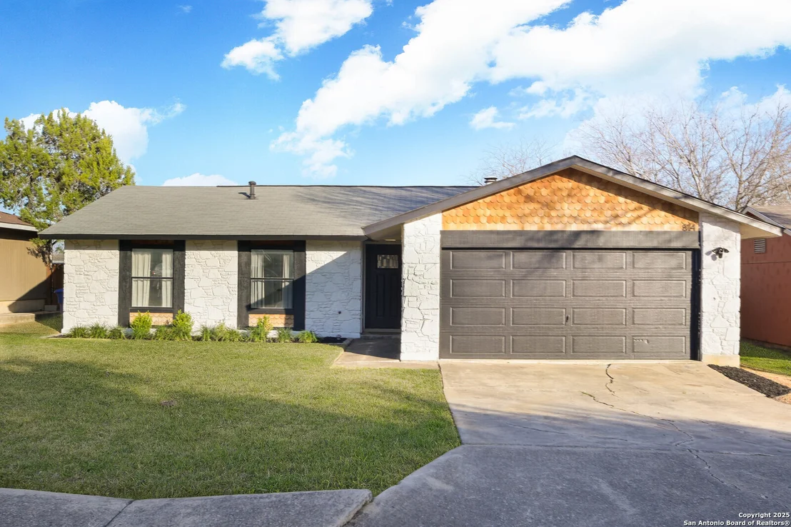 Photo of 814 Tibbits