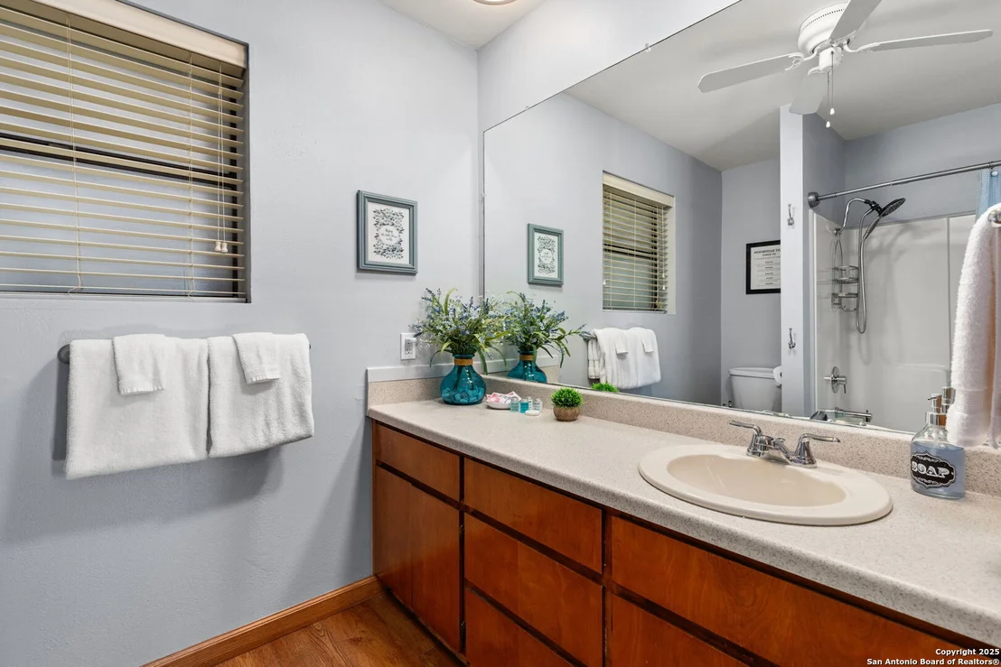 Photo of 1043 LEDGE PATH