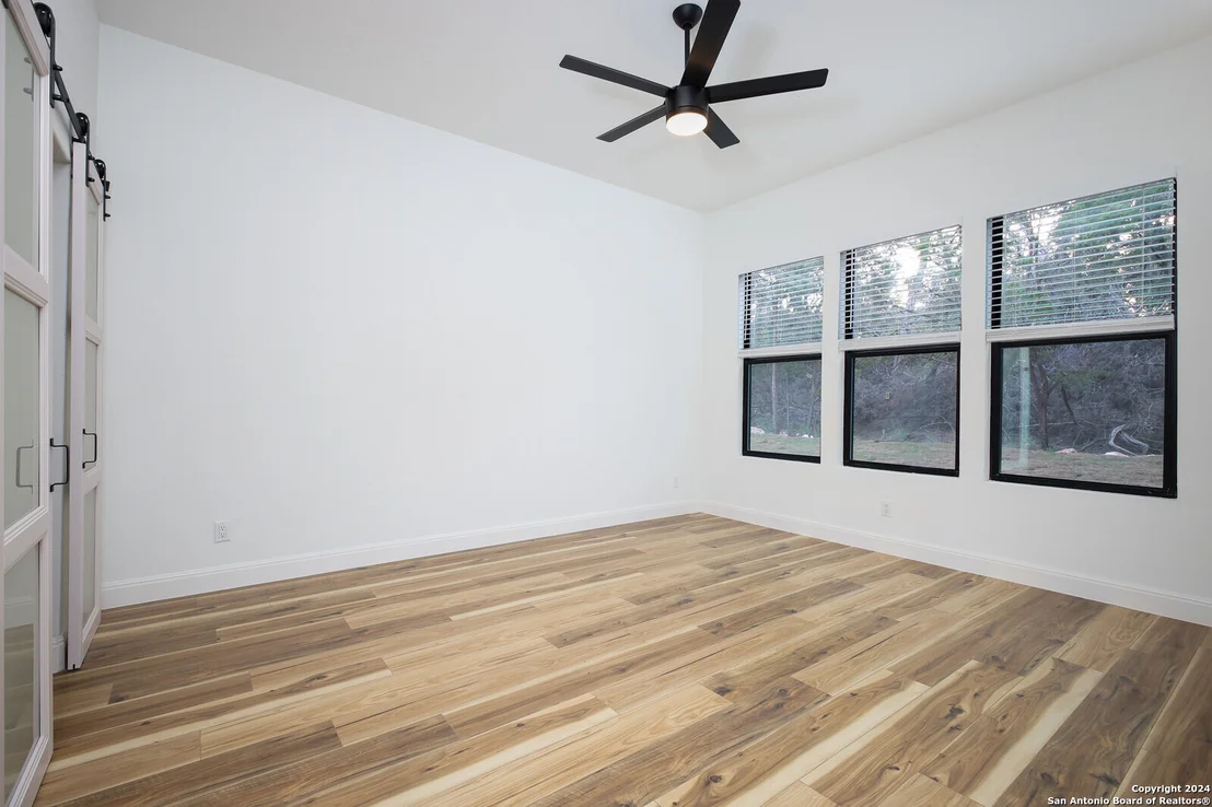 Photo of 1684 winding creek