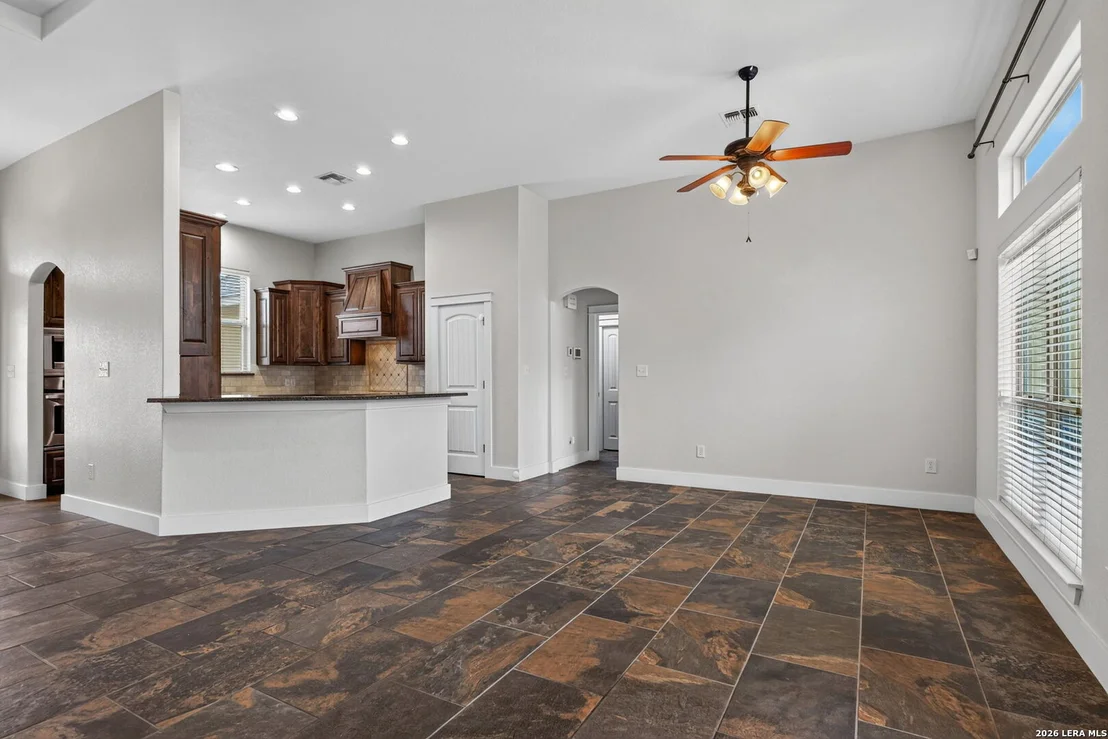 Photo of 1633 CAMDEN LN