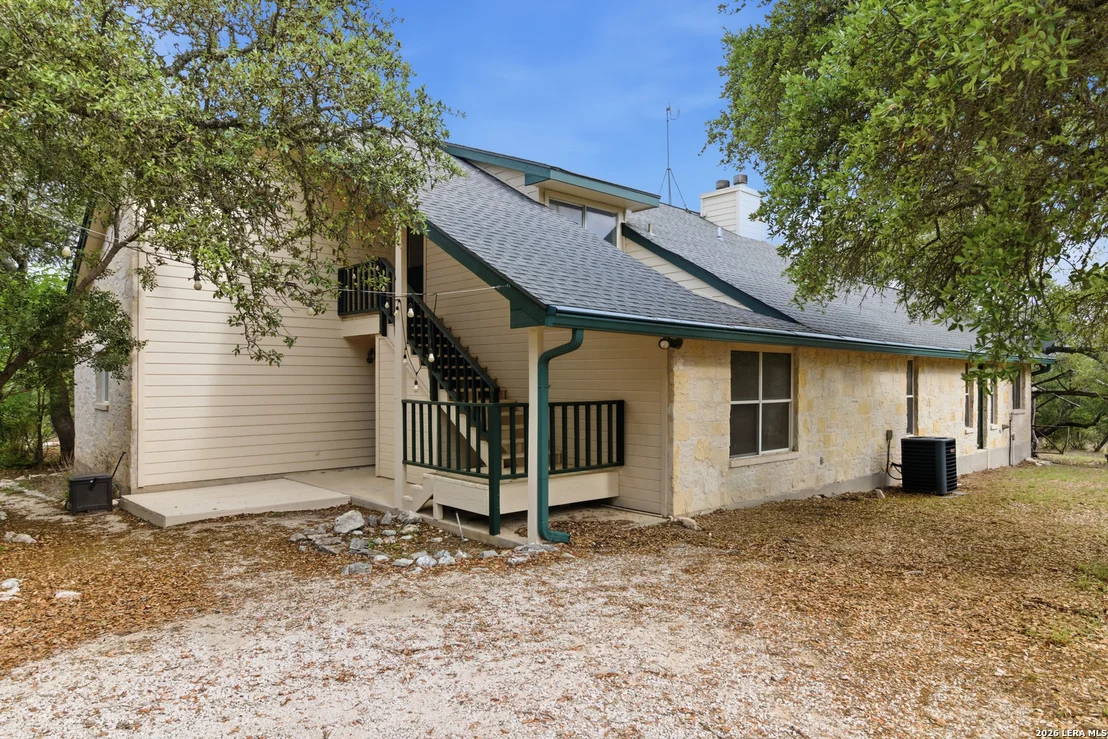 Photo of 292 Phillip Dr