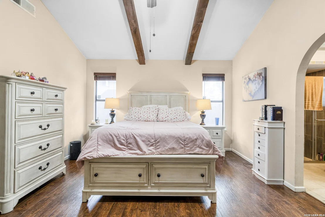 Photo of 1406 BUTTON LN