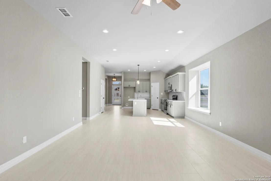 Photo of 109 Sutton PL