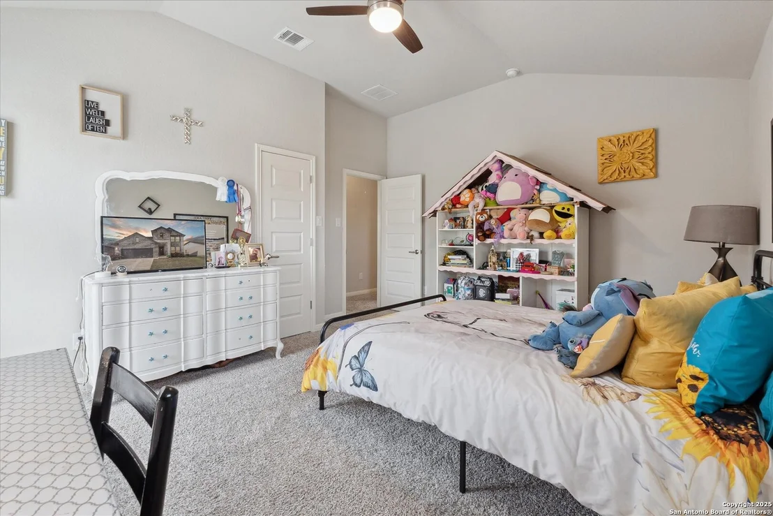 Photo of 2227 Tiptop