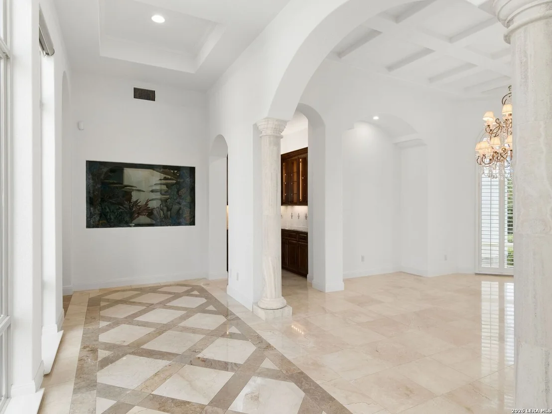 Photo of 202 WELLESLEY LOOP
