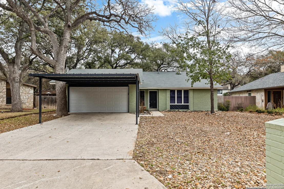 Photo of 2511 Old Trail