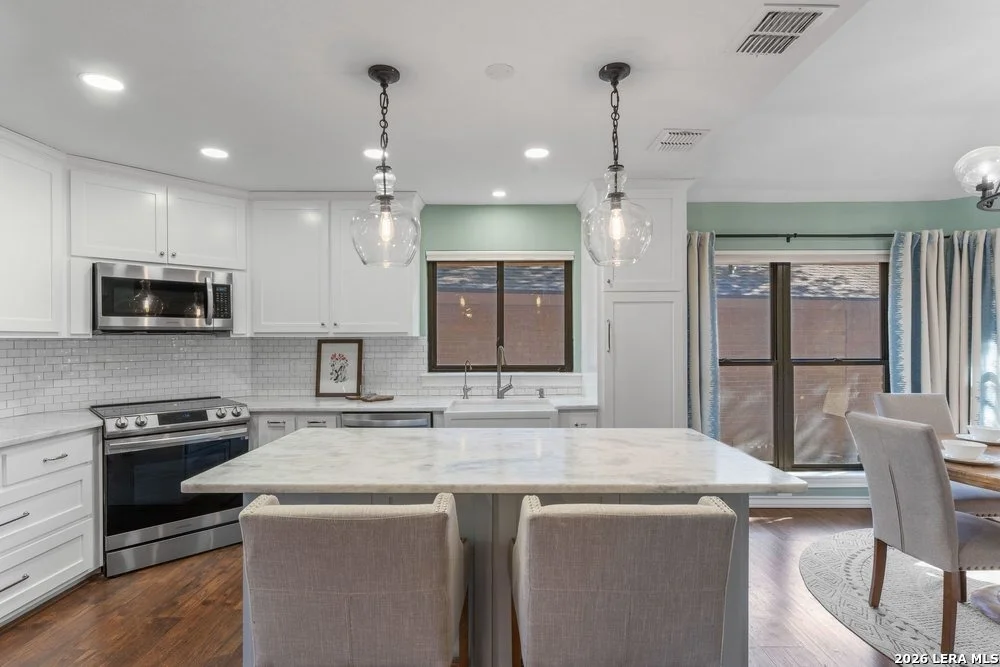Photo of 14802 River Mill