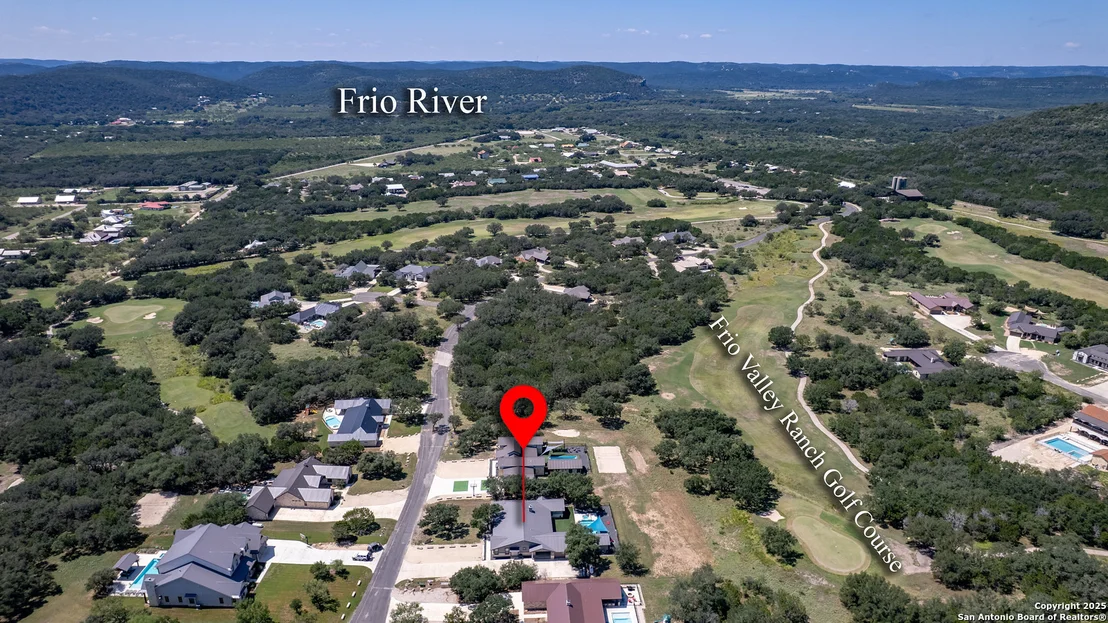 Photo of 989 Mountain Valley Drive