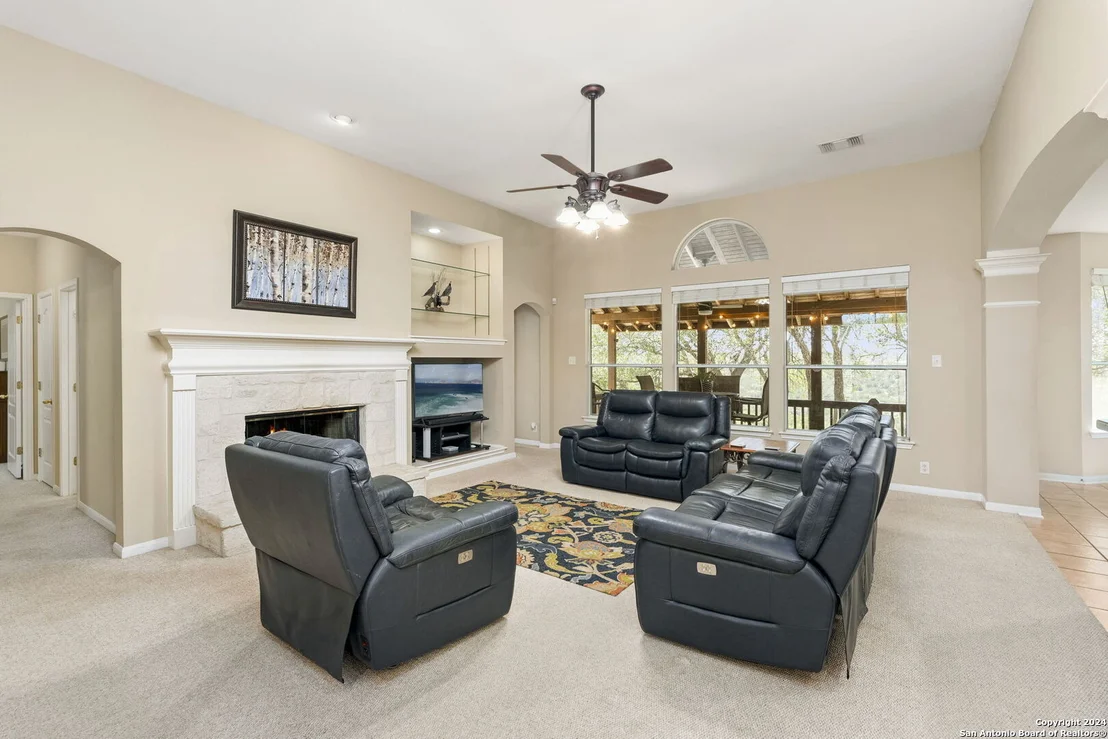 Photo of 345 COUNTY ROAD 2748