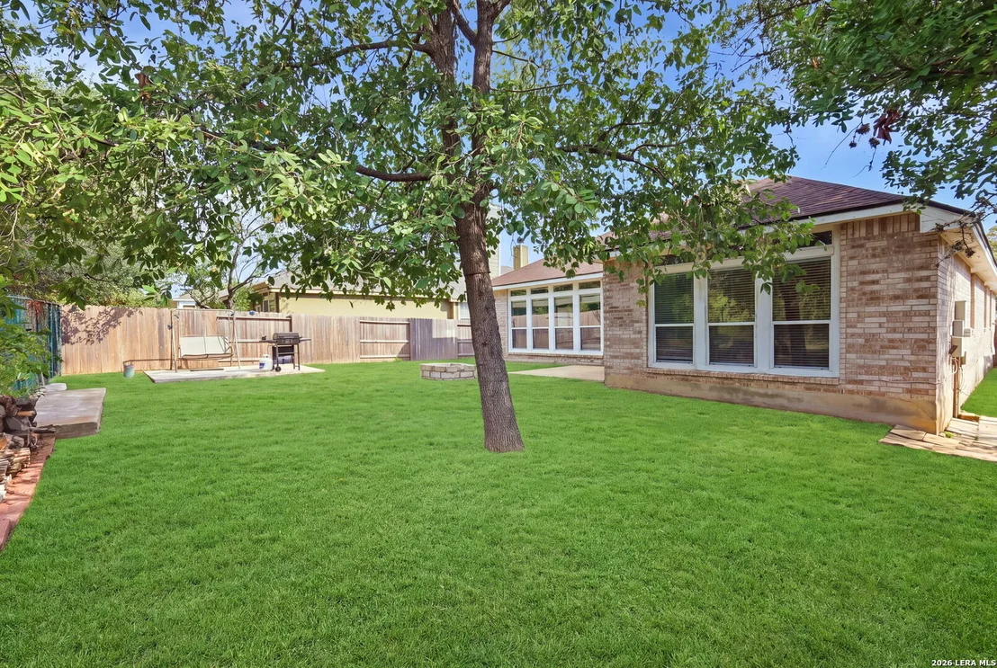 Photo of 1307 Bluff Forest
