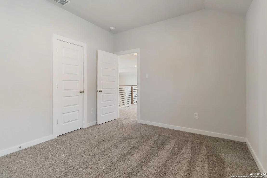 Photo of 15018 Homing Meadow