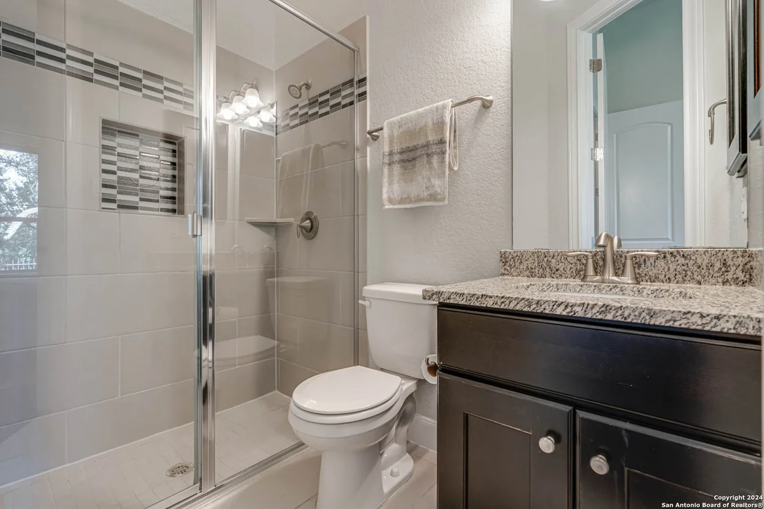 Photo of 17814 HILLSEDGE