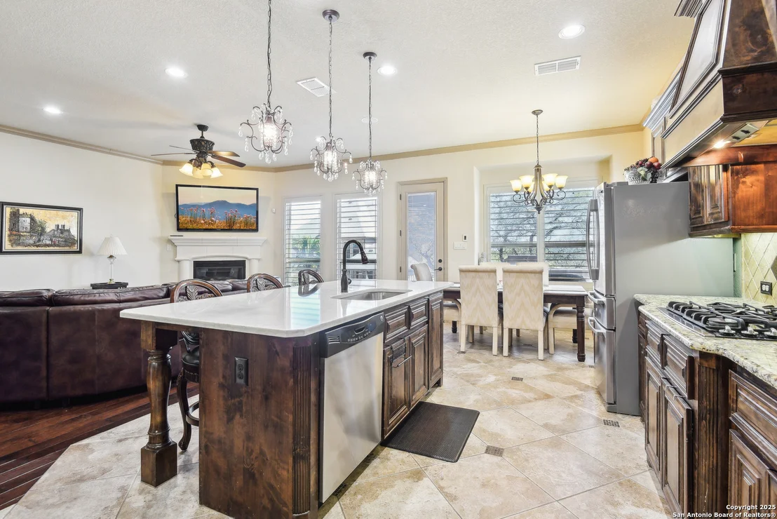 Photo of 25612 Santolina