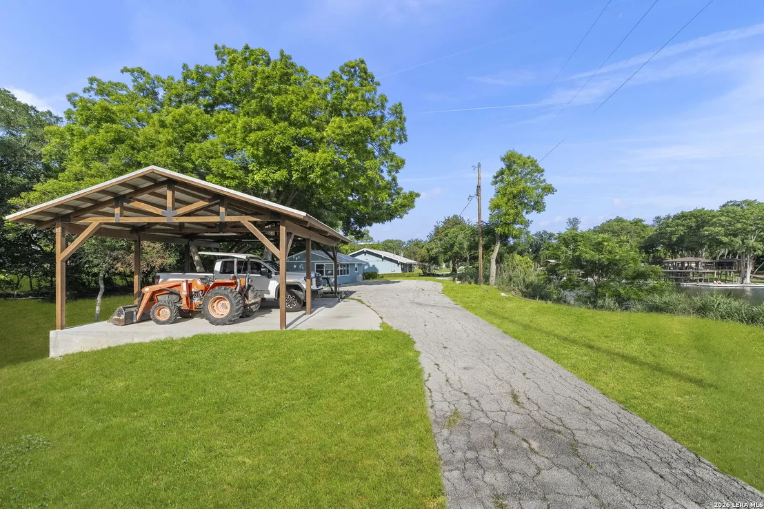Photo of 669 Mary Blvd