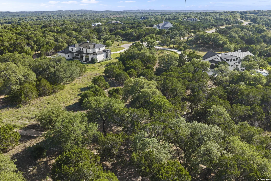 Photo of 9 Ledgestone Trl