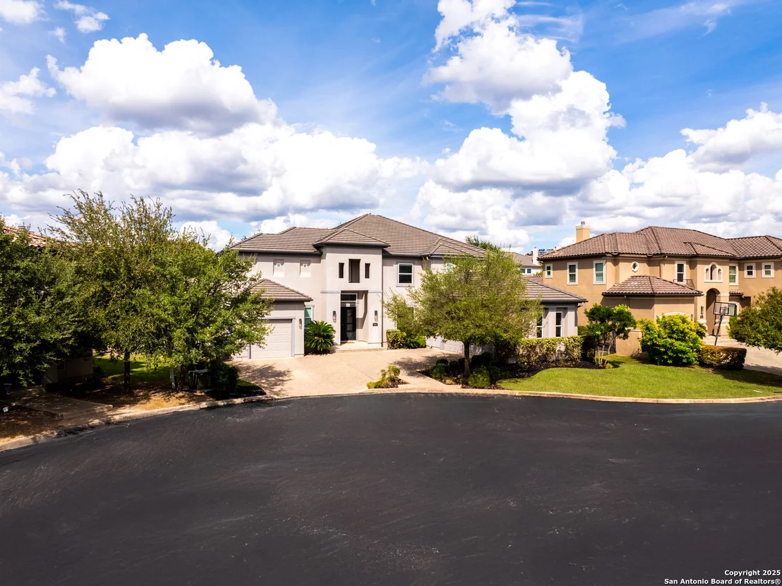 Photo of 6331 granada