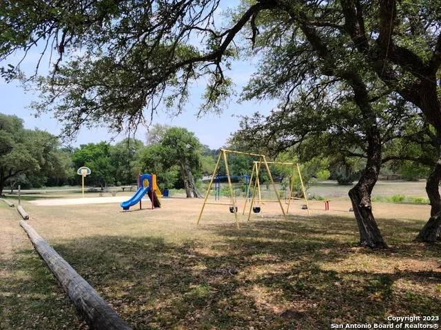 Photo of 3332 CONTOUR DR