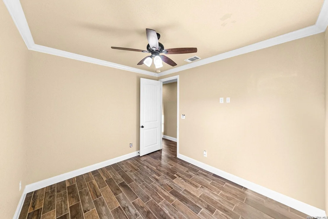 Photo of 1009 Bluebonnet Ln