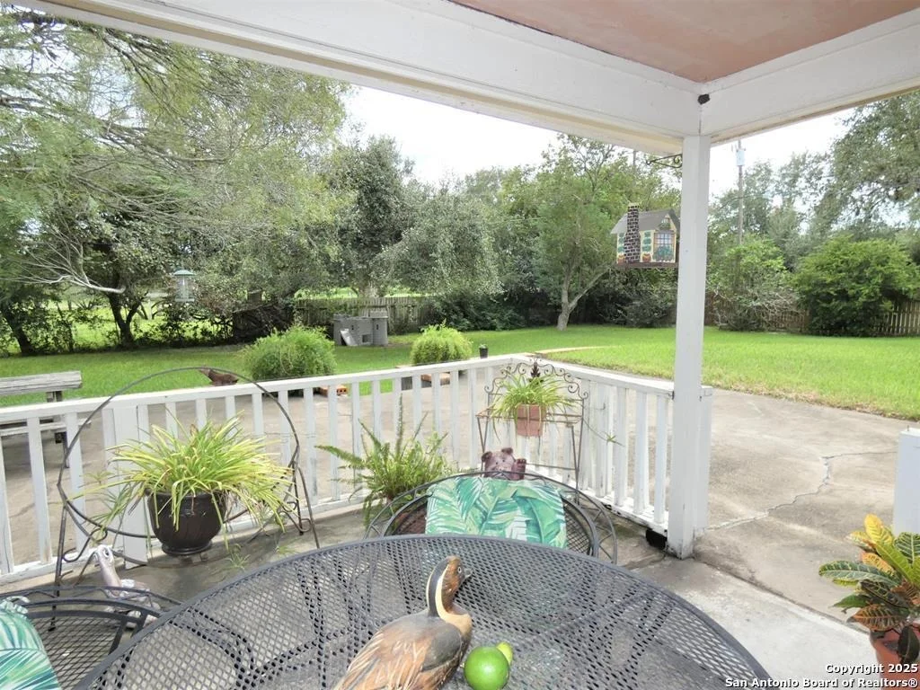 Photo of 12 Encino Loma