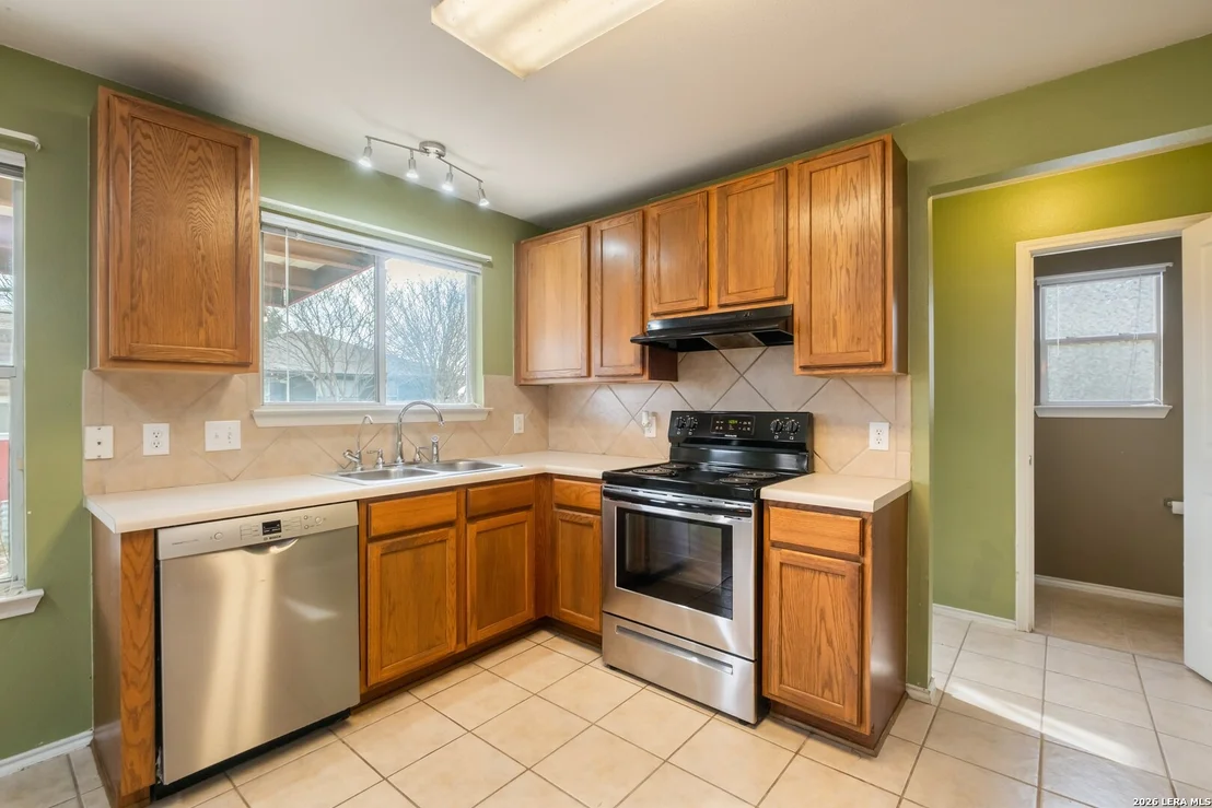 Photo of 3679 Archer Blvd