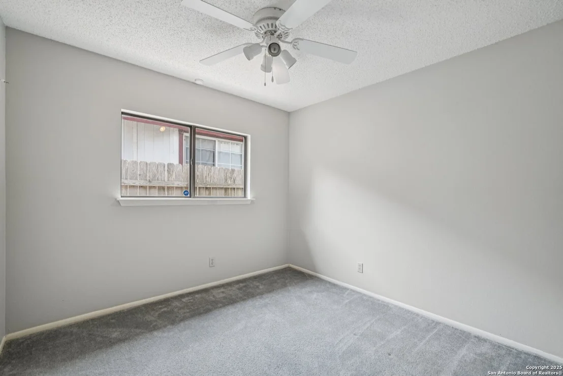 Photo of 8343 Bent Meadow