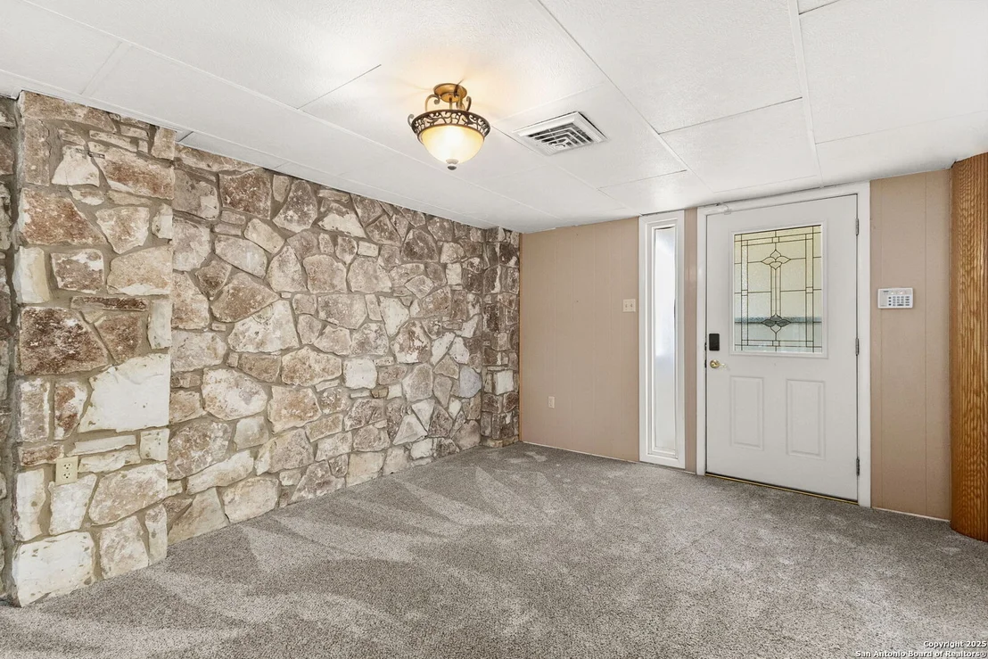 Photo of 92 TURTLE LN