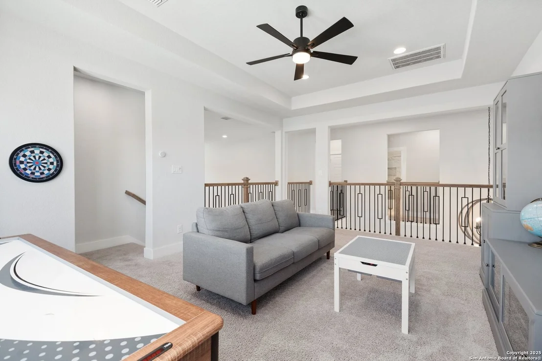 Photo of 1176 Cadogan Squire
