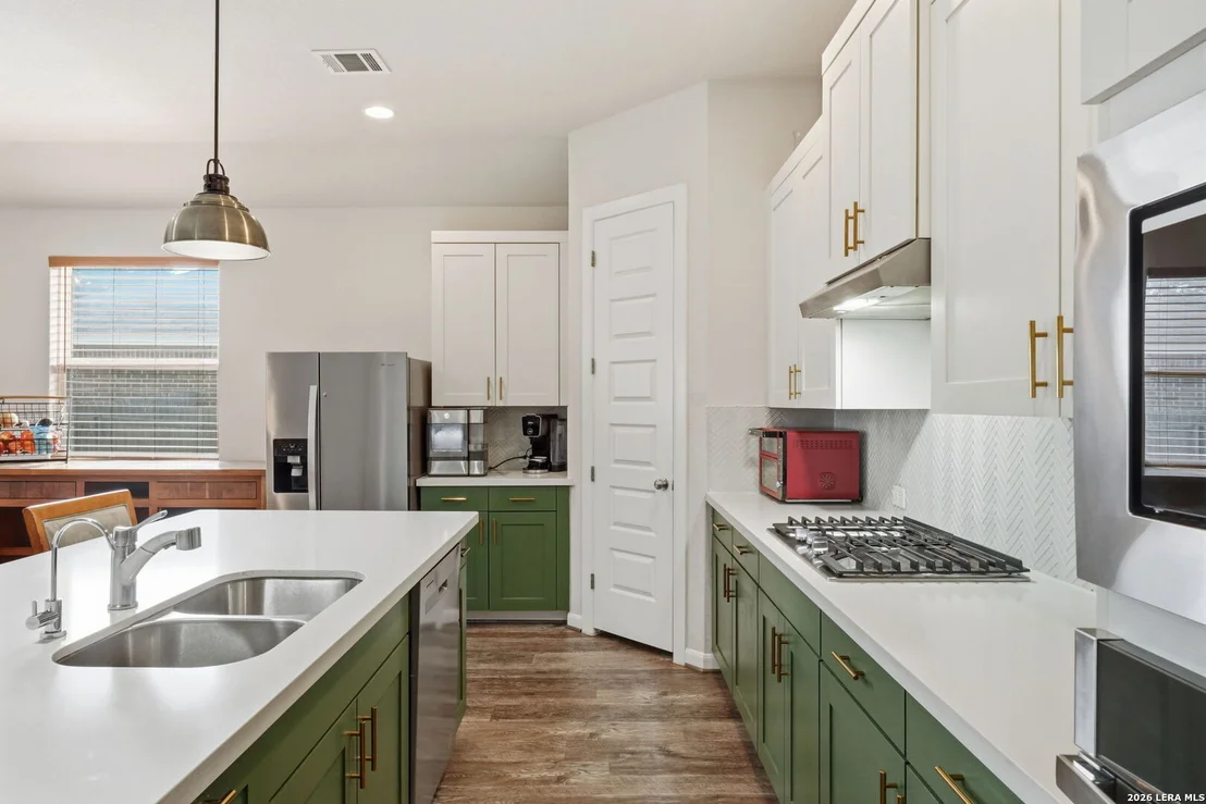 Photo of 5334 Black Walnut