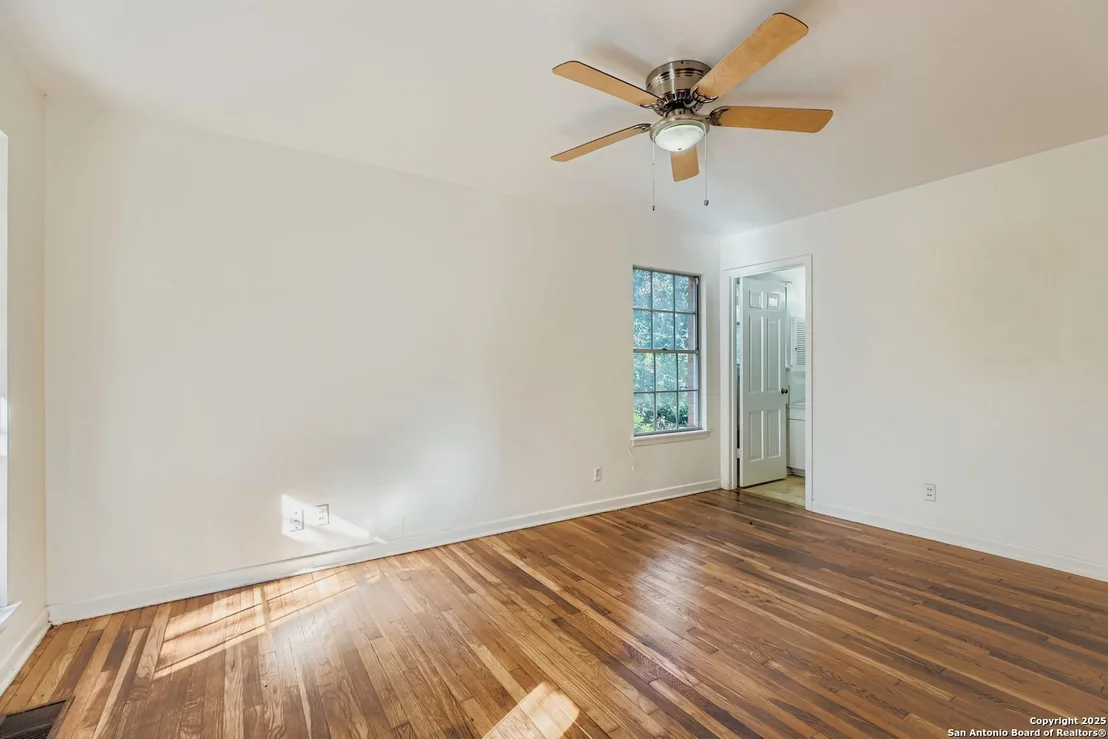 Photo of 17685 Morningside