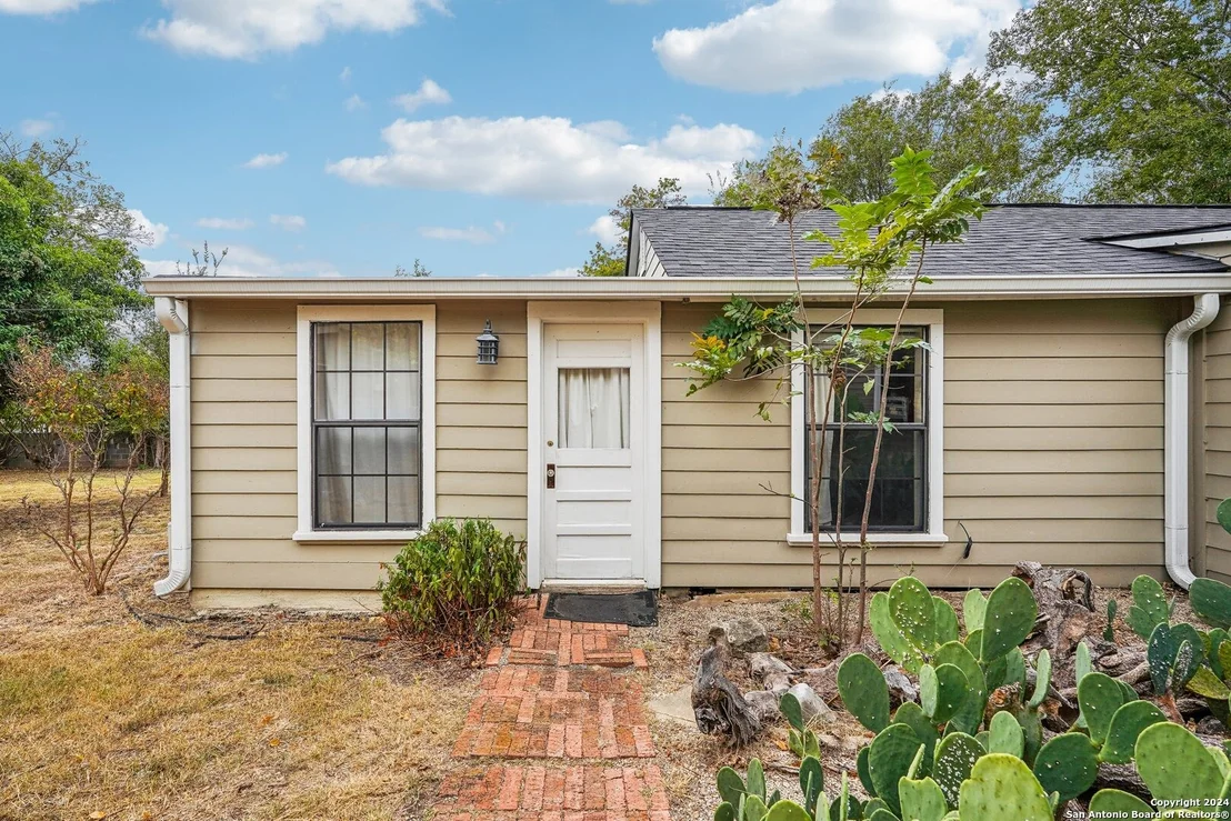 Photo of 913 Jackson Rd