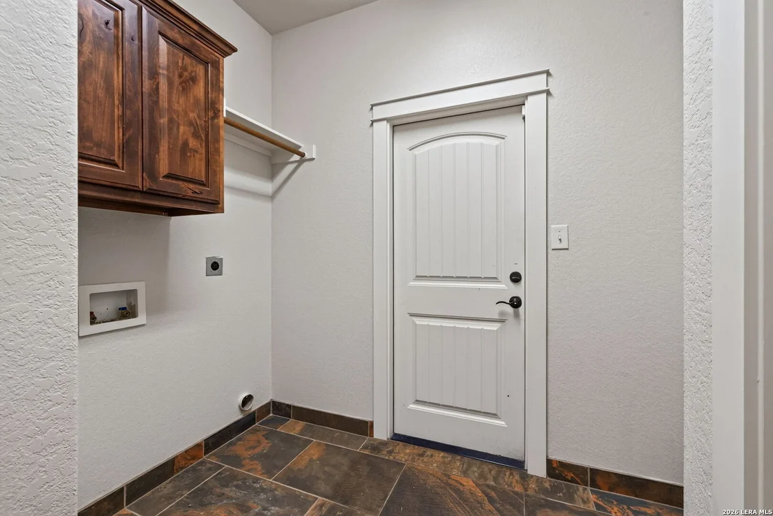 Photo of 1633 CAMDEN LN