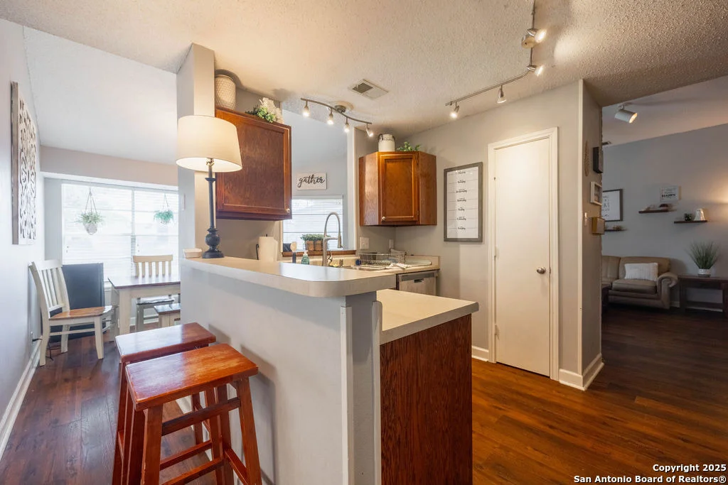 Photo of 8120 Forest Dawn